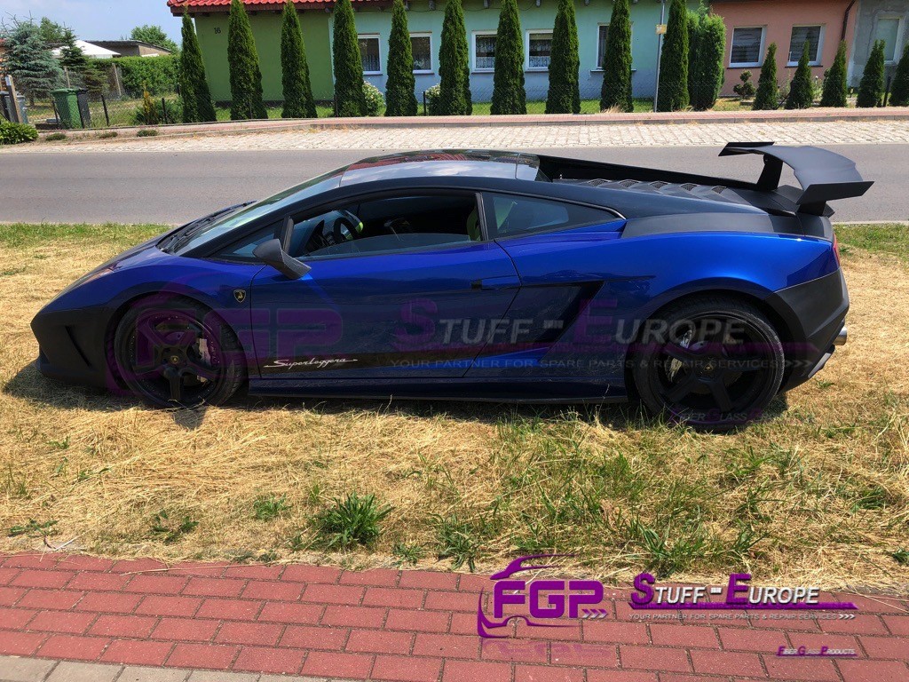 Squadra Corse Rear bumper & Diffuser set for Lamborghini Gallardo