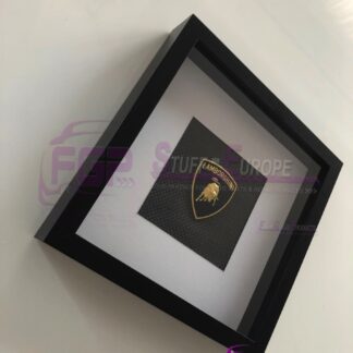 Original Lamborghini LOGO / EMBLEM / BADGE with real carbon background / GIFT / BIRTHDAY GIFT