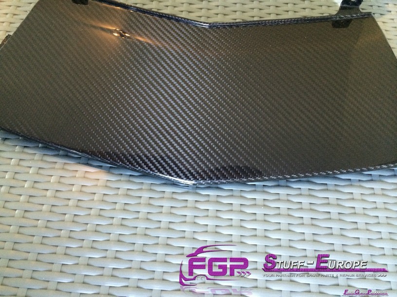 Real carbon front splitter for Lamborghini Gallardo LP570 403807061 fgp