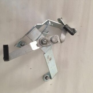 OEM Original Lamborghini Murcielago LP640 door RIGHT LOCK LEVER BRACKET (part nr 410837162 )